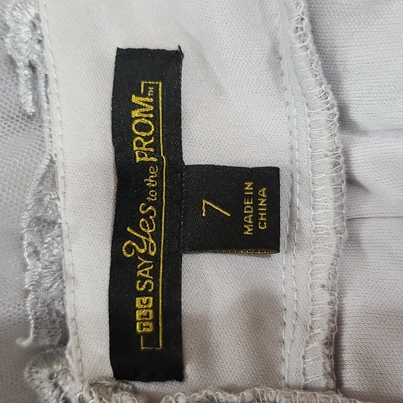 TLC Say Yes To The Prom Dress Juniors Gray Iridescent Stones Ruffly Layers Sz 7 - Picture 11 of 16